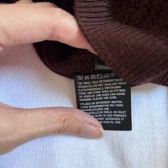 Uniqlo I NWT US S Lace Crewneck Sweater I Dark Brown - Picture 6 of 8